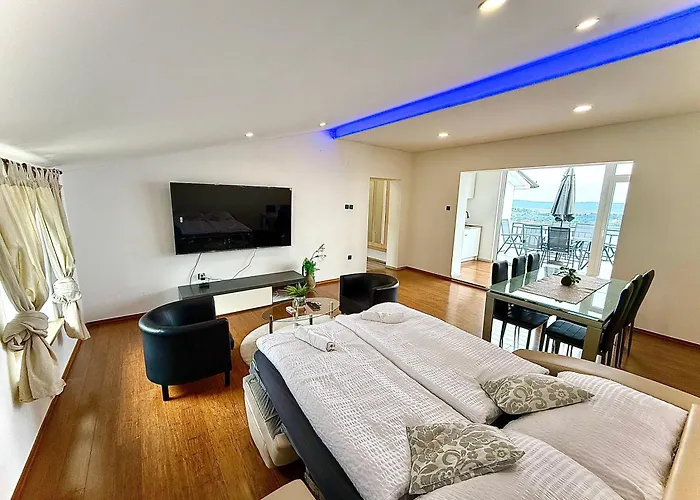 Apartma * 波尔托罗